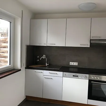 Gemuetliches Mit Eigener Terrasse