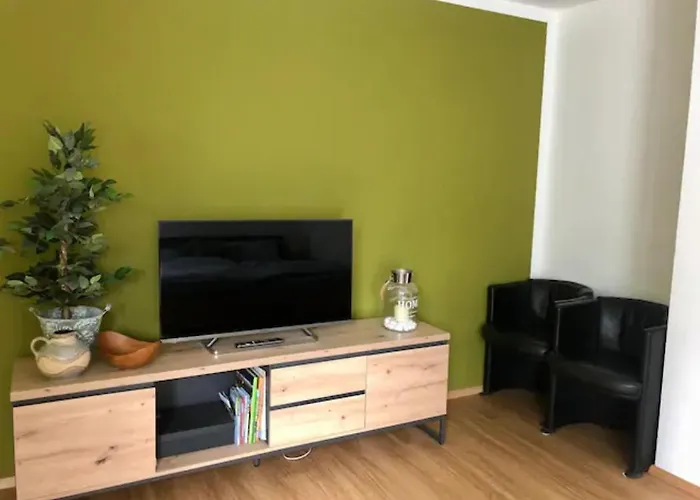 Gemuetliches Mit Eigener Terrasse 아파트